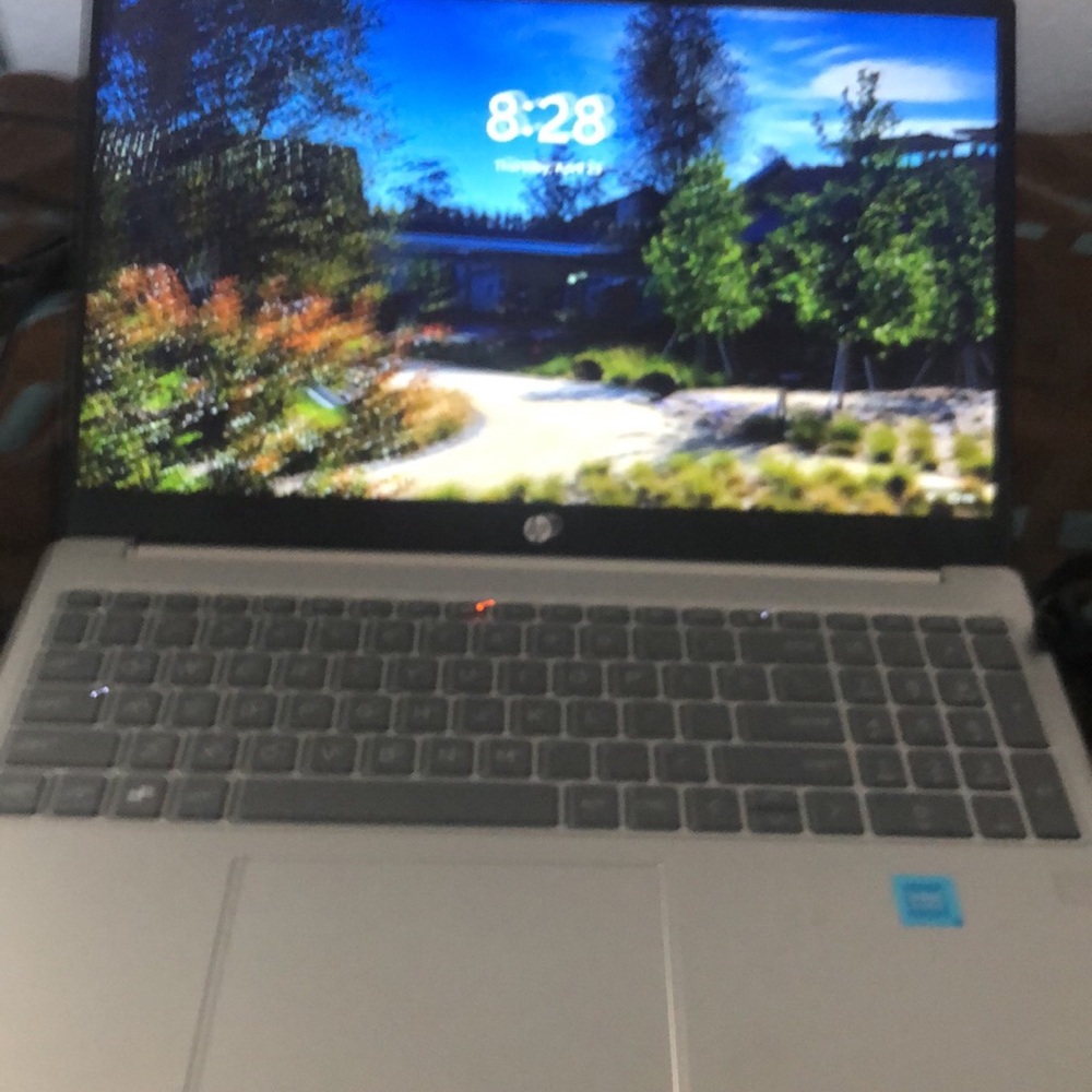 HP Silver and Black 15.6" Laptop with Full-Size Keyboard 15-fd0626ds